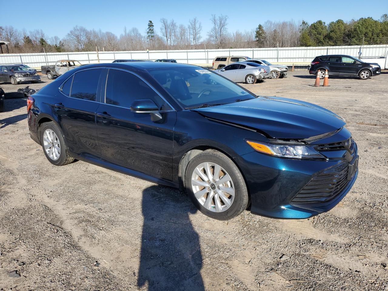 2020 TOYOTA CAMRY LE - Фото 4