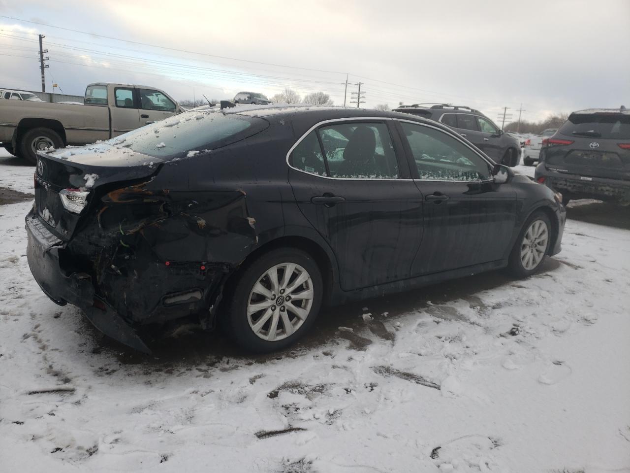 2019 TOYOTA CAMRY L - Image 3