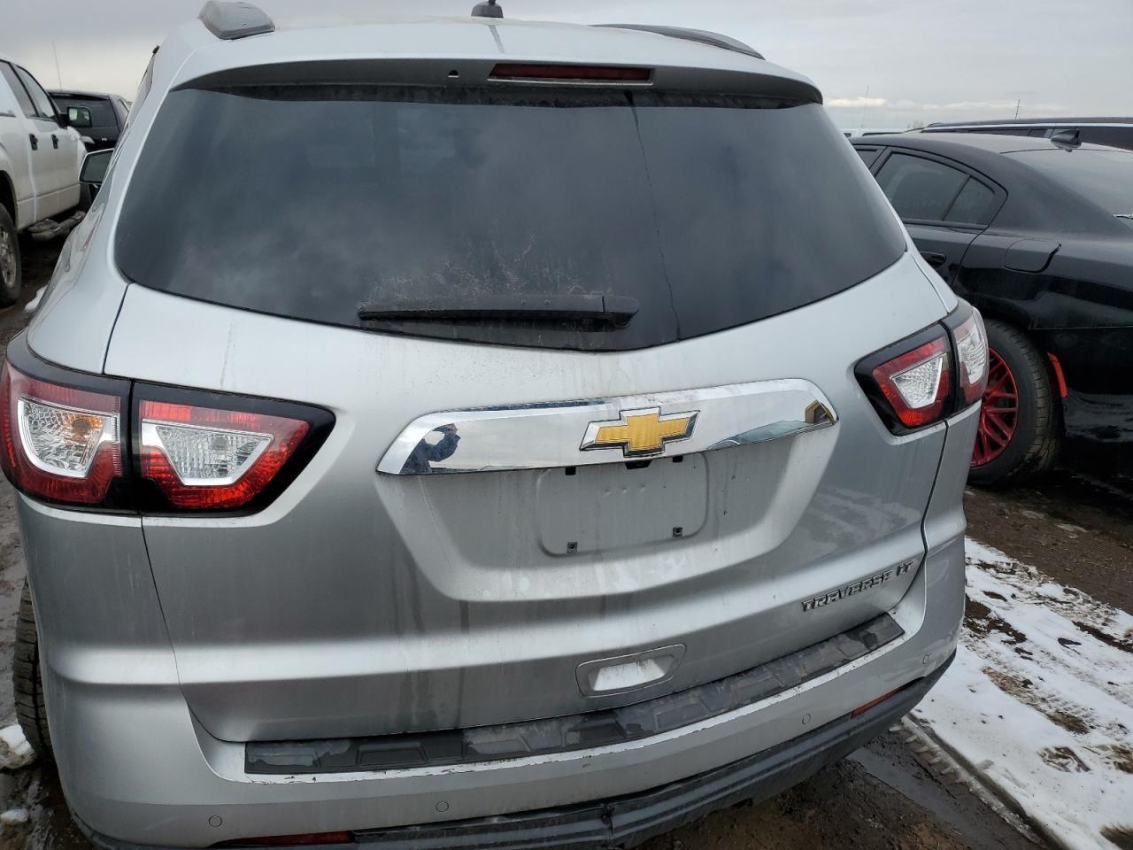 2015 CHEVROLET TRAVERSE L - Фото 6
