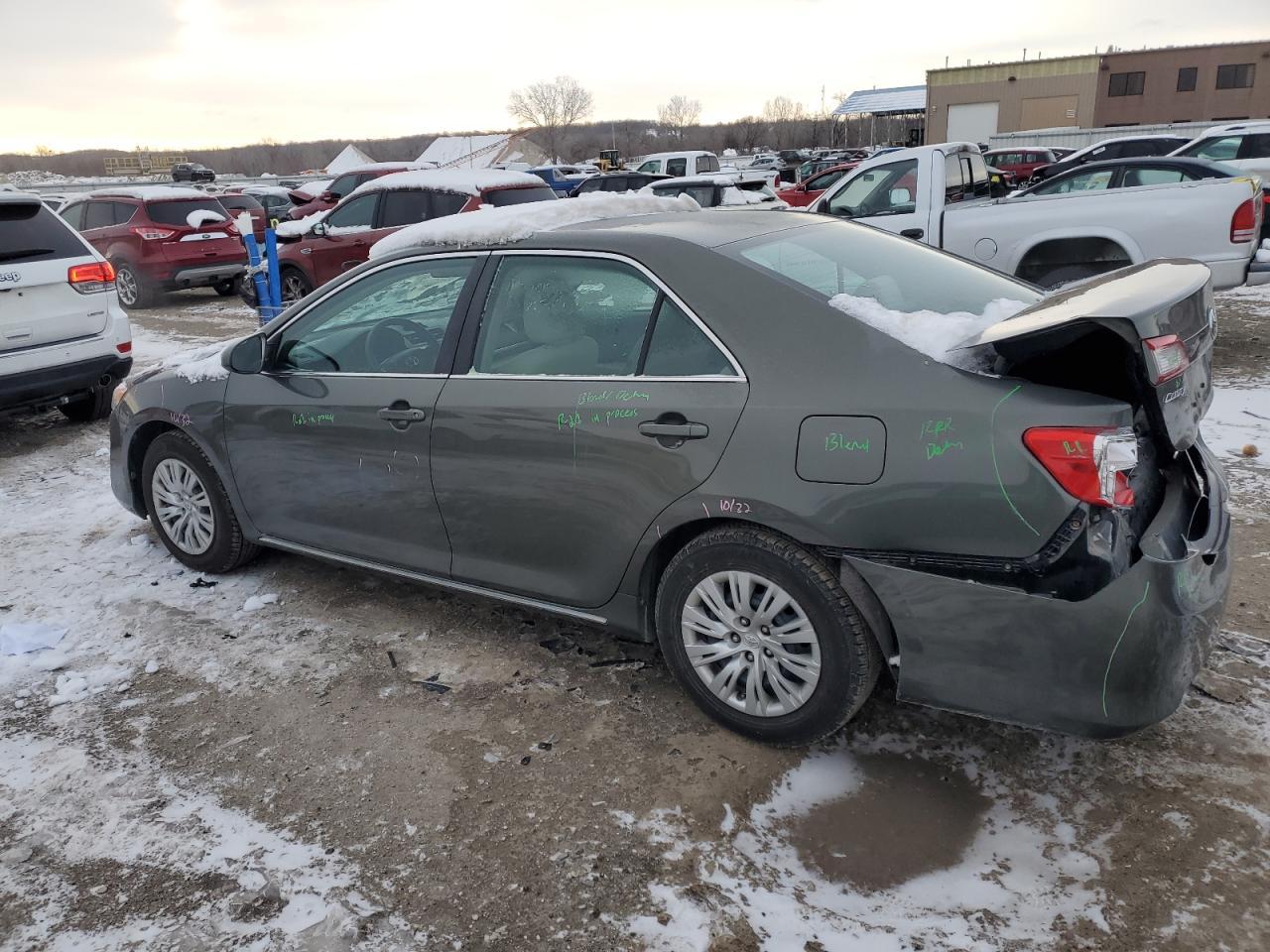2014 TOYOTA CAMRY L - Image 2