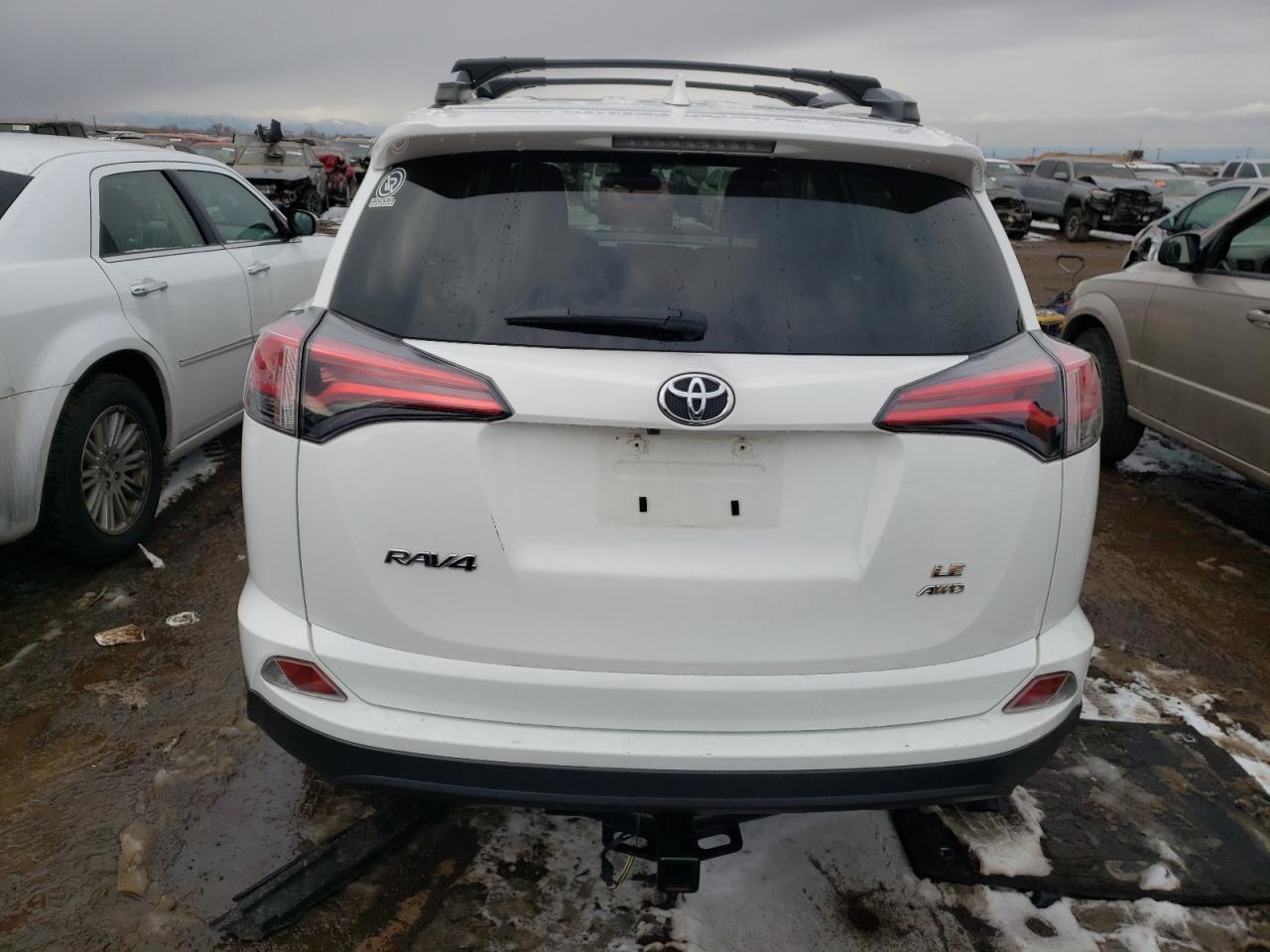 2018 TOYOTA RAV4 LE - Image 6
