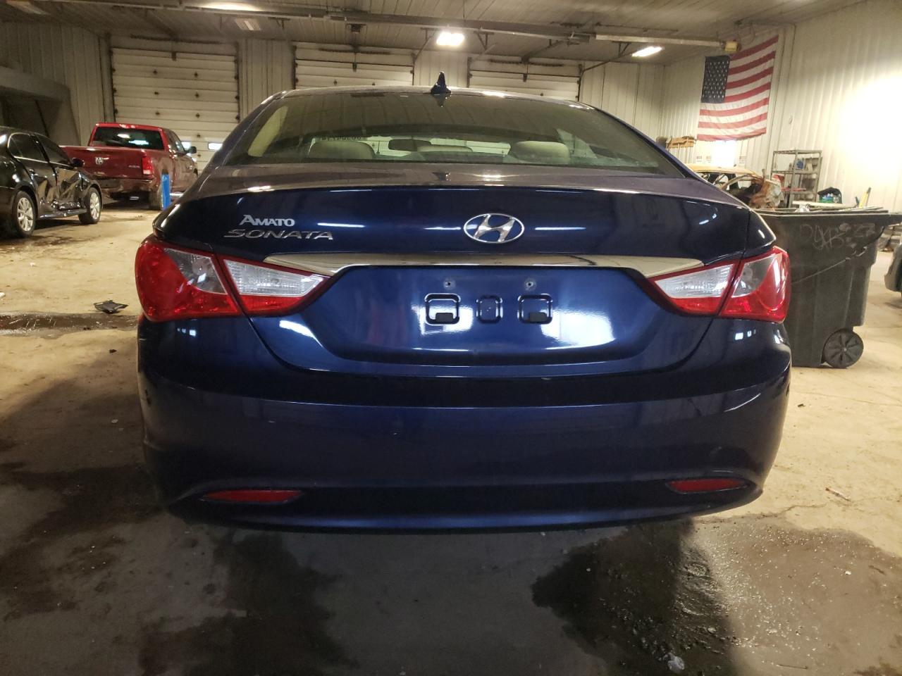 2011 HYUNDAI SONATA GLS - Image 6