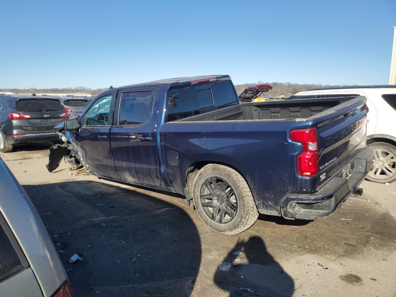 2023 CHEVROLET SILVERADO - Image 2