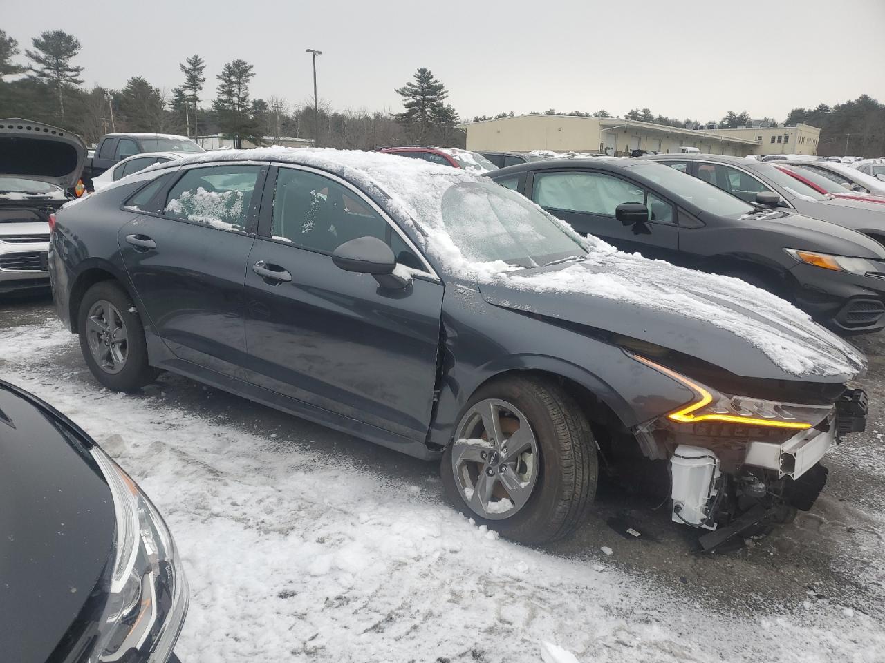 2023 KIA K5 LXS - Image 4