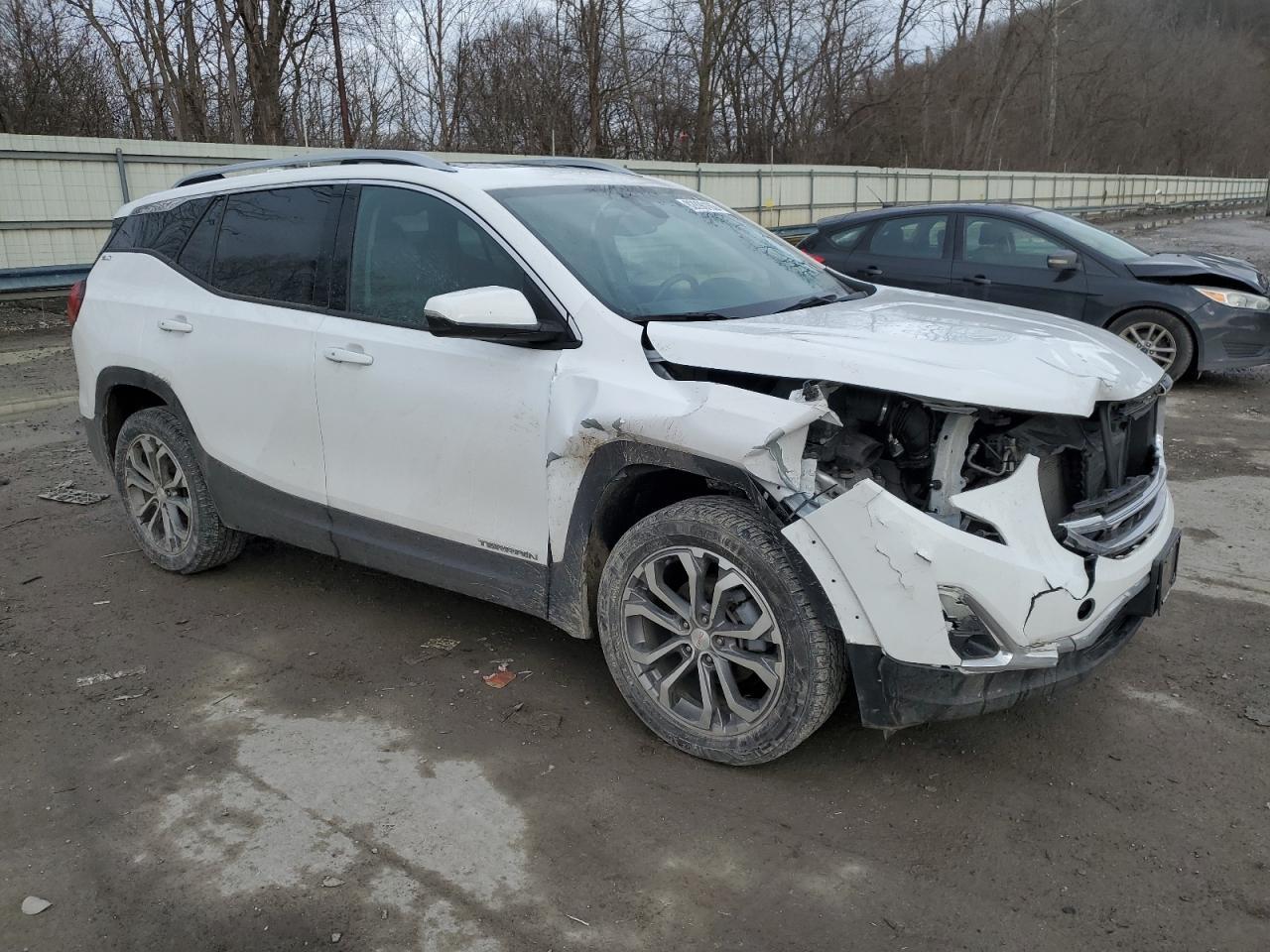 2019 GMC TERRAIN SL - Image 4