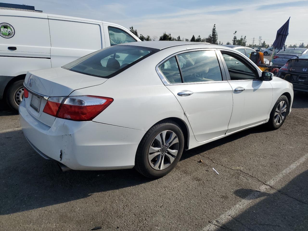 2014 HONDA ACCORD LX - Image 3