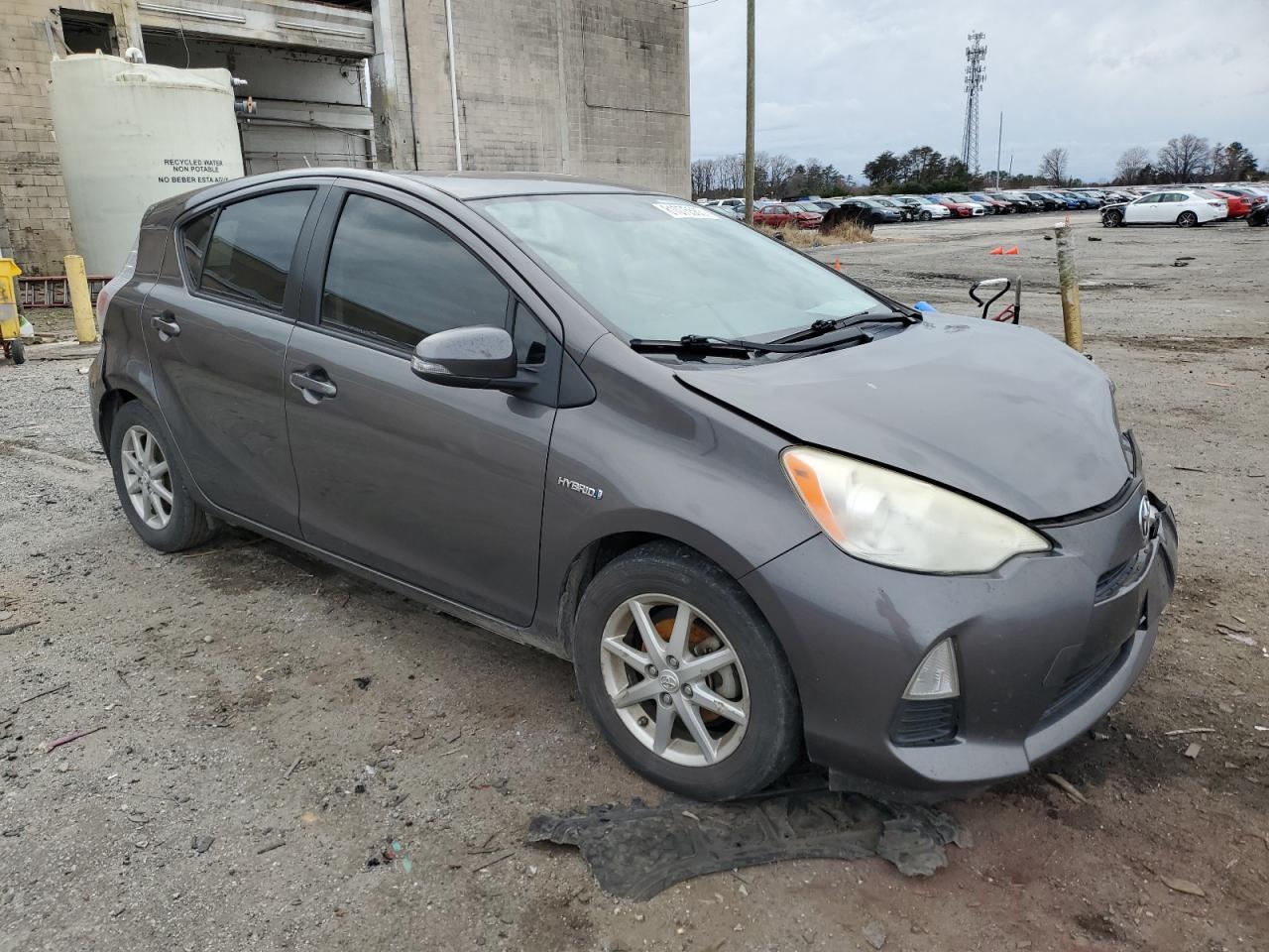 2013 TOYOTA PRIUS C - Фото 4