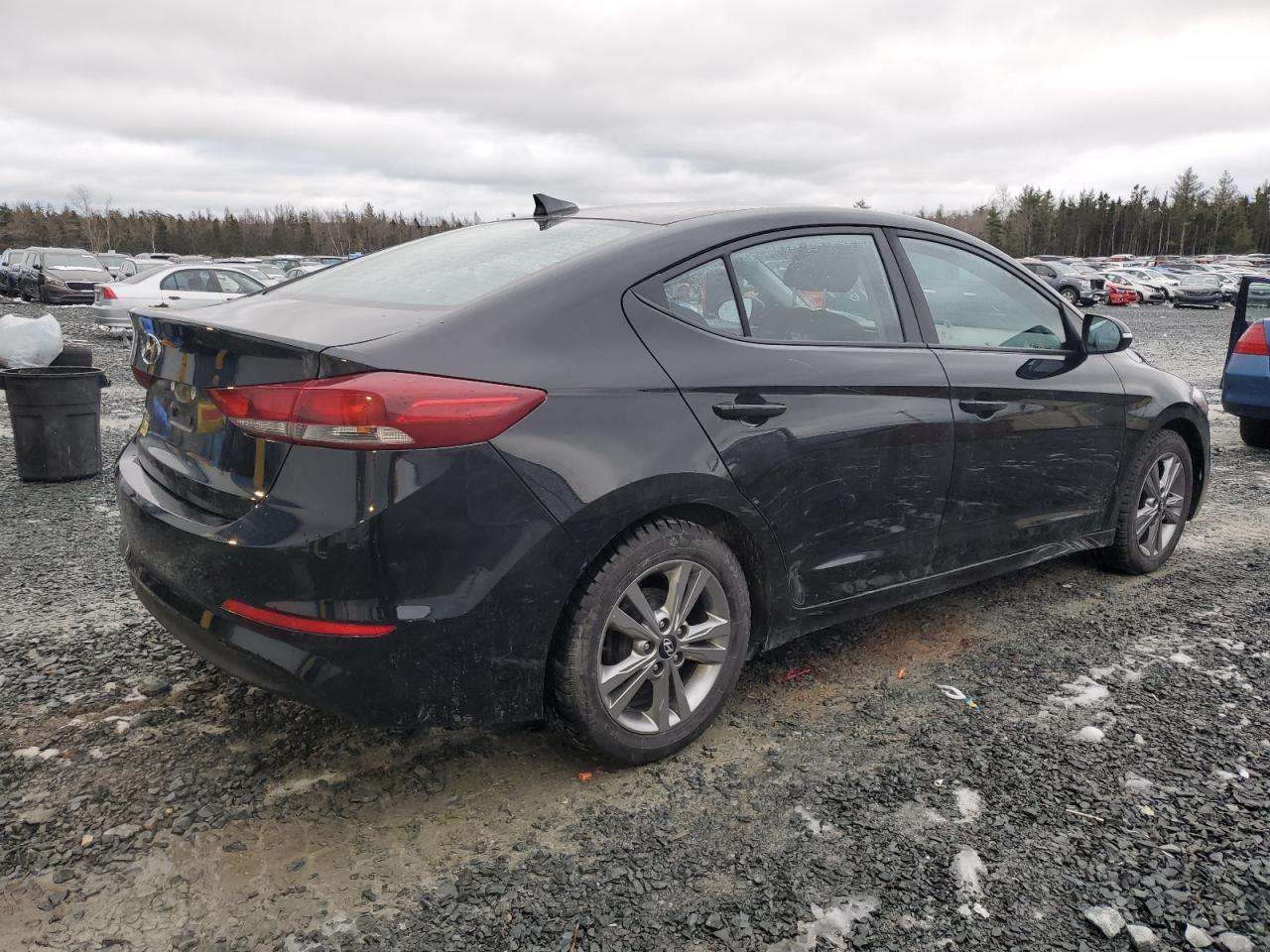 2018 HYUNDAI ELANTRA SE - Фото 3