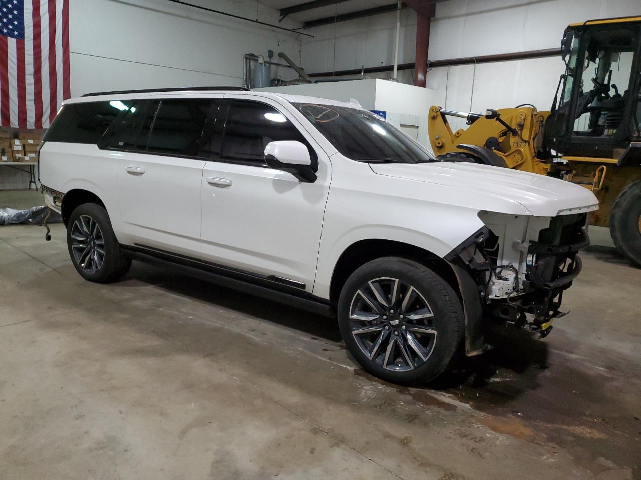 2023 CADILLAC ESCALADE E - Image 4