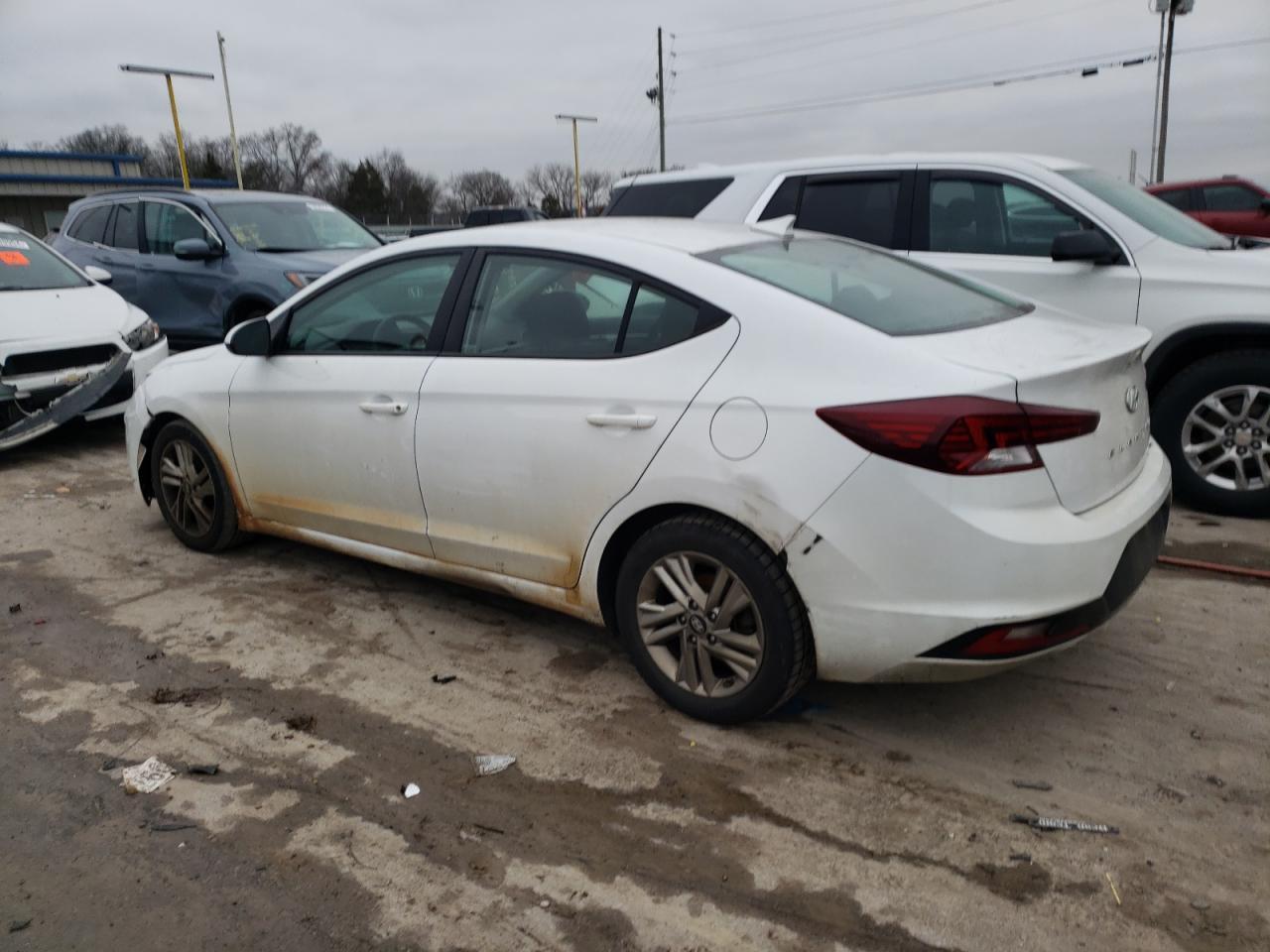 2019 HYUNDAI ELANTRA SE - Image 2
