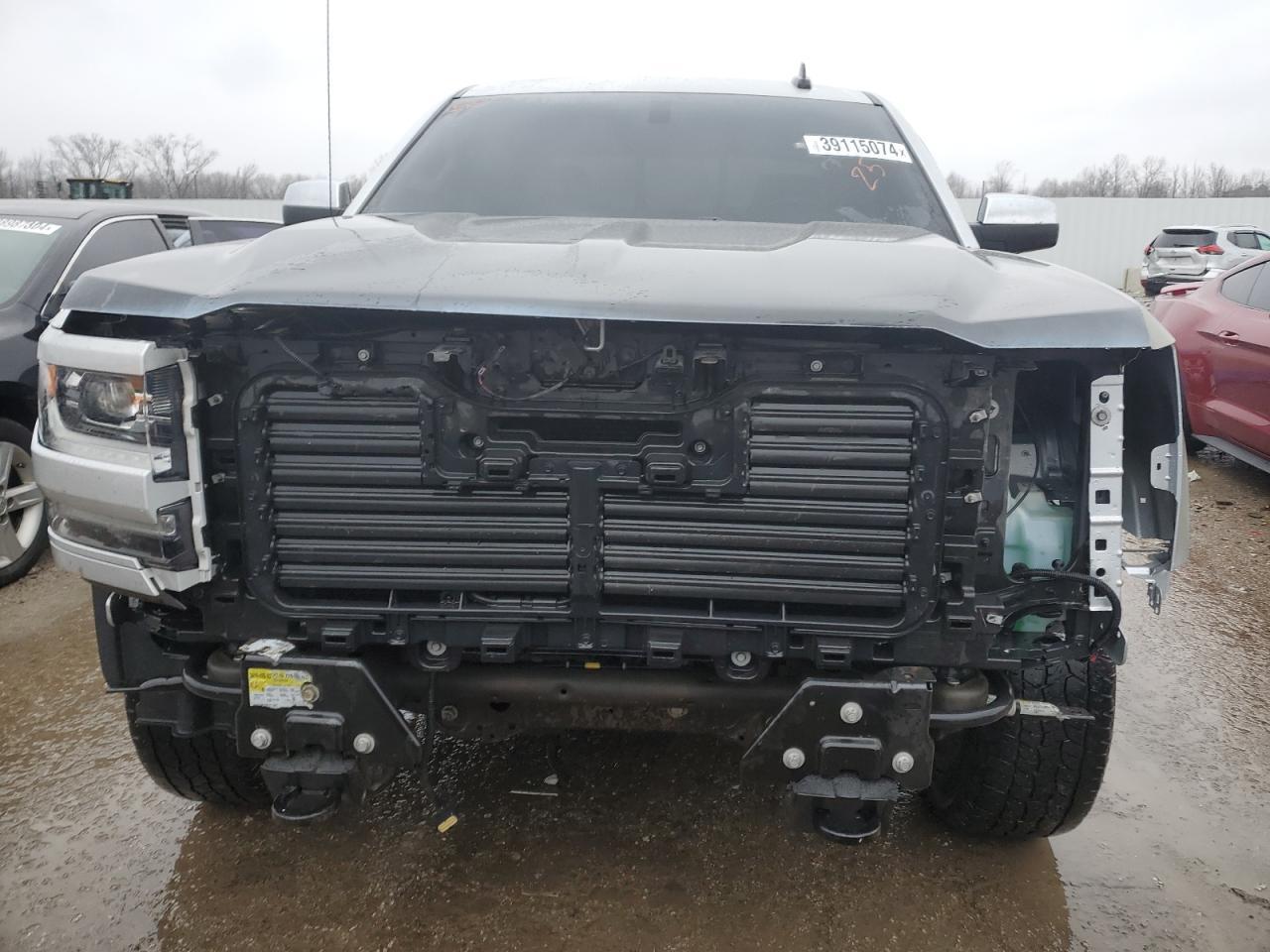 2018 CHEVROLET SILVERADO - Фото 5