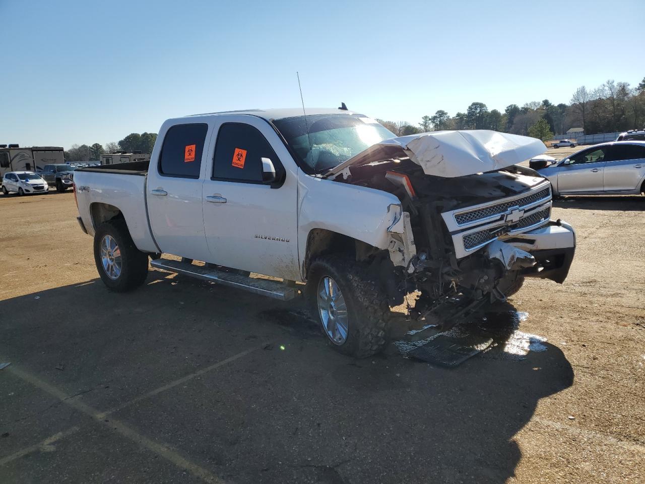 2013 CHEVROLET SILVERADO - Фото 4