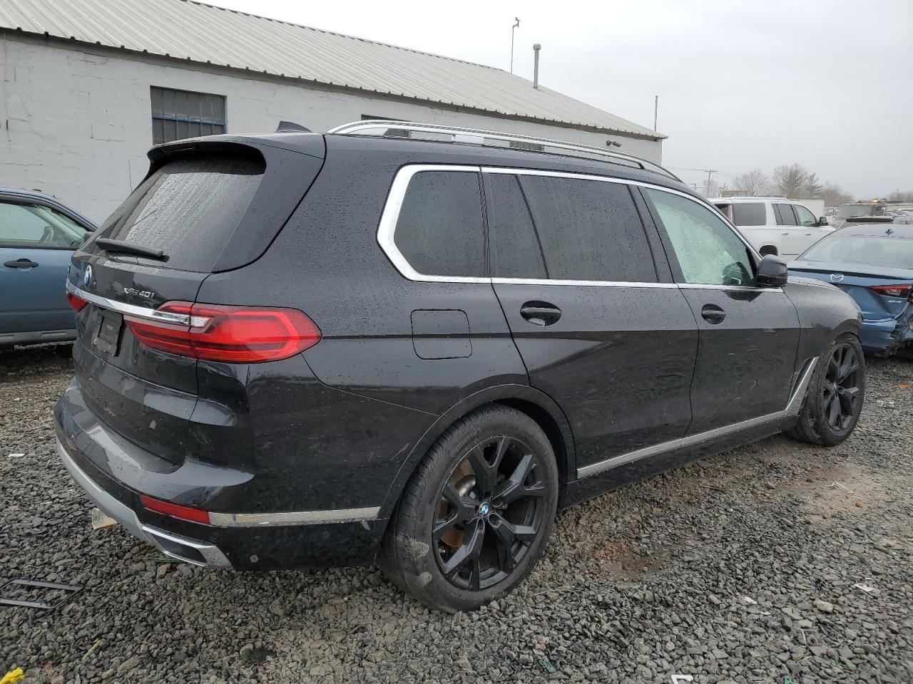 2021 BMW X7 XDRIVE4 - Image 3