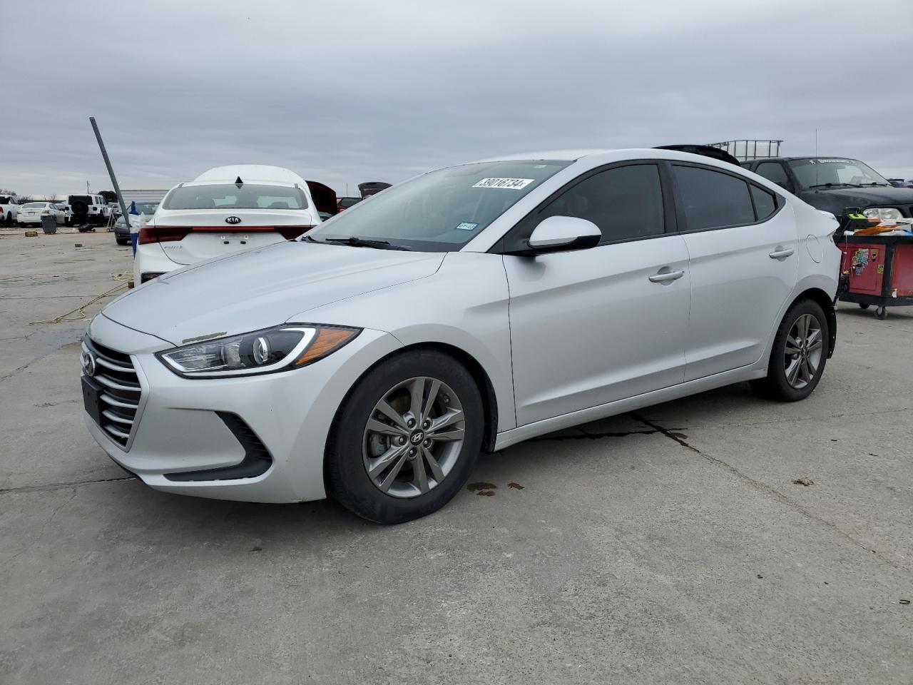 2018 HYUNDAI ELANTRA SE