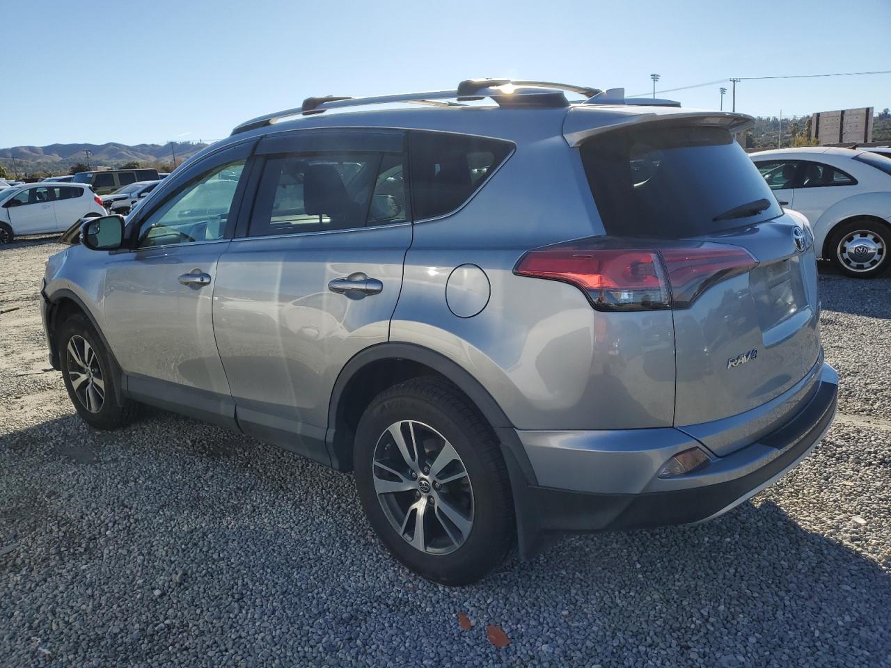 2016 TOYOTA RAV4 XLE - Image 2