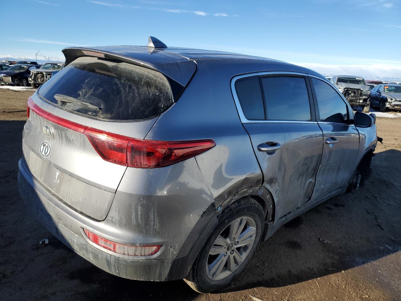 2017 KIA SPORTAGE L - Фото 3