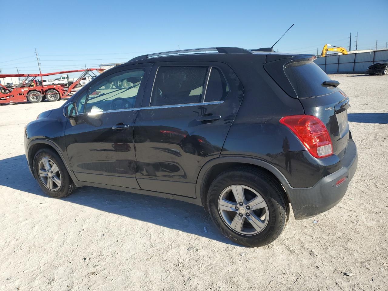 2015 CHEVROLET TRAX 1LT - Image 2