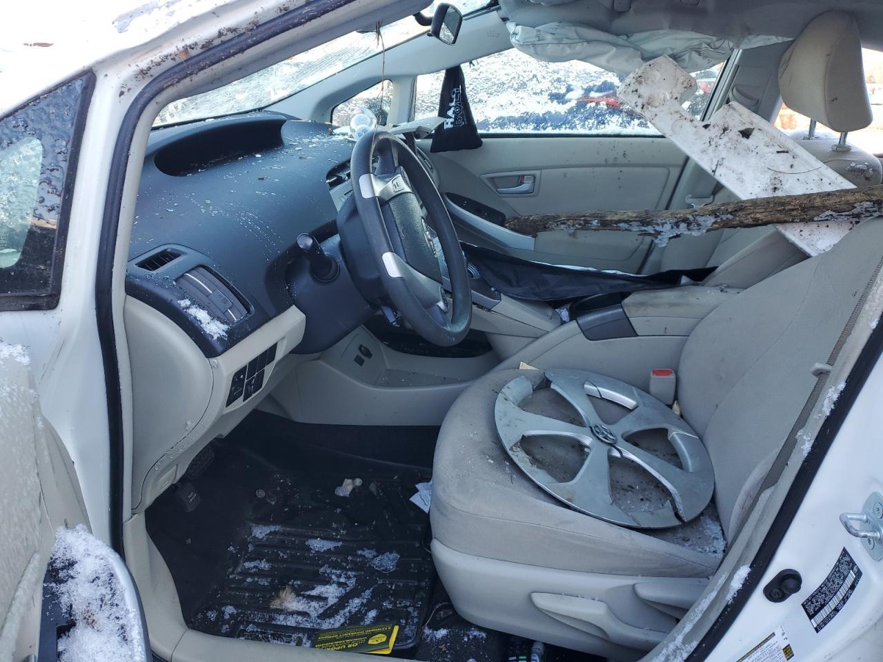 2015 TOYOTA PRIUS - Фото 7