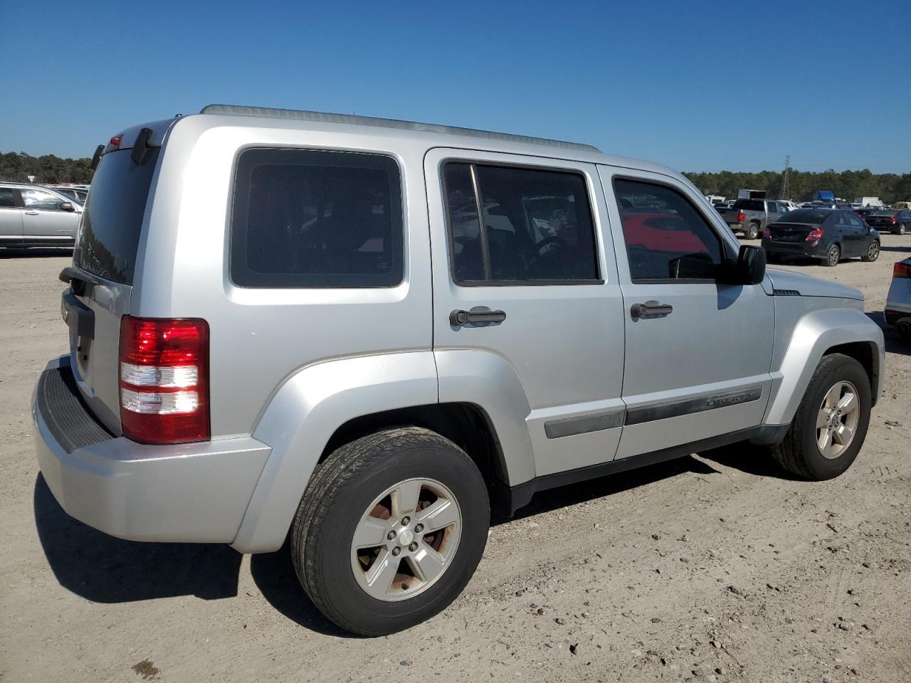 2012 JEEP LIBERTY SP - Image 3