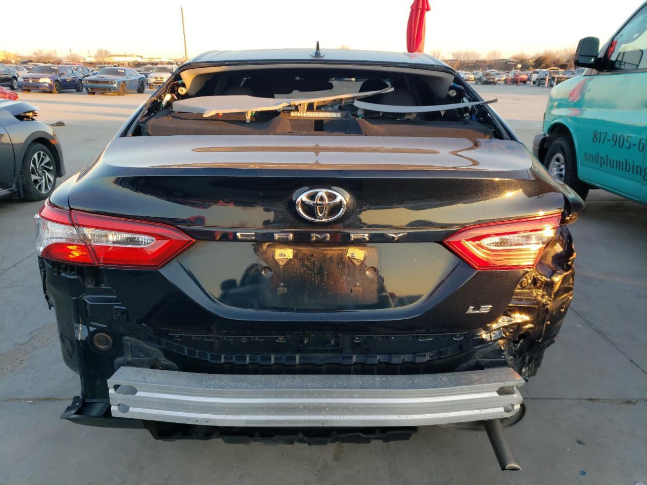 2020 TOYOTA CAMRY LE - Фото 6