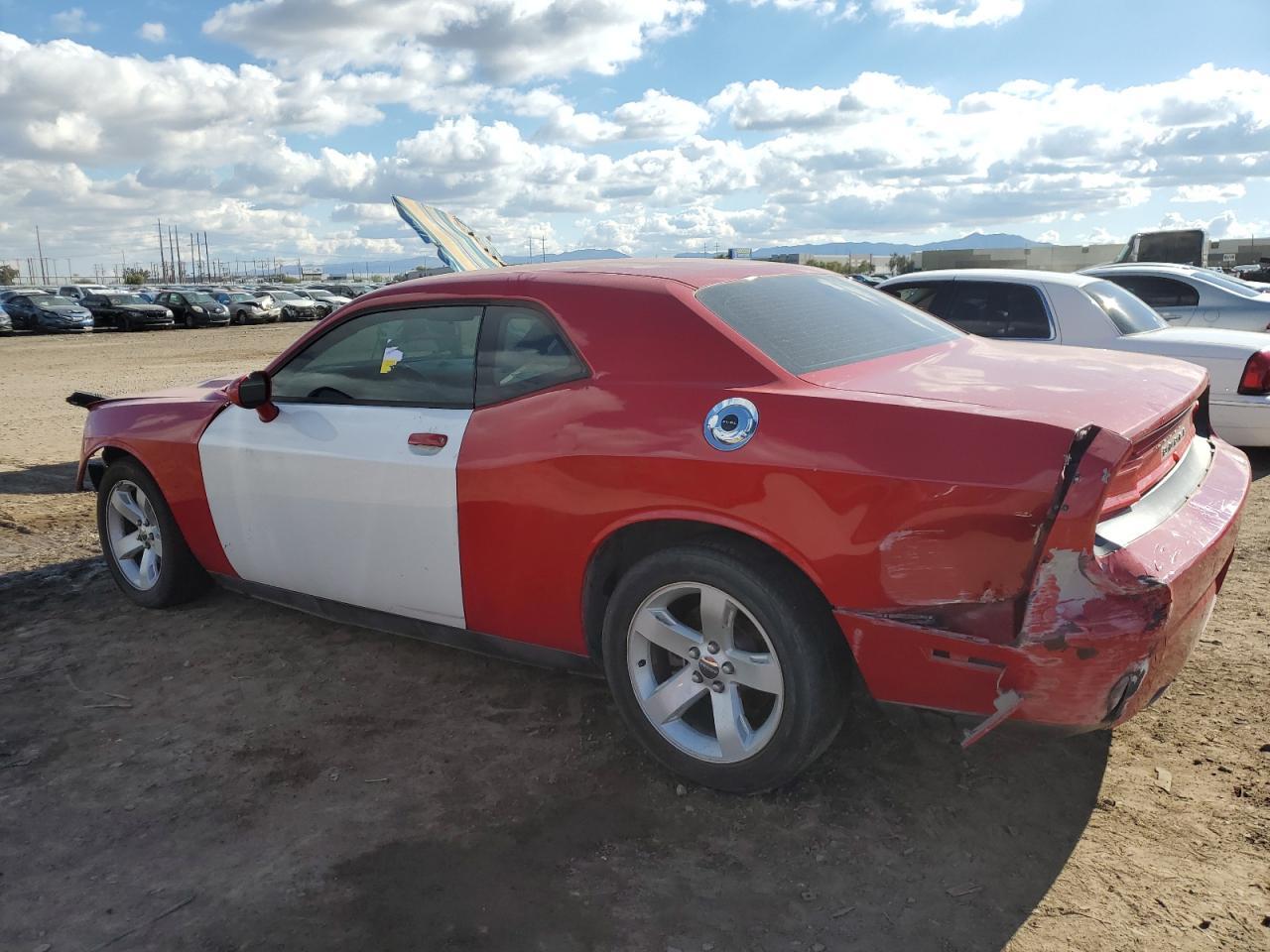 2013 DODGE CHALLENGER - Image 2
