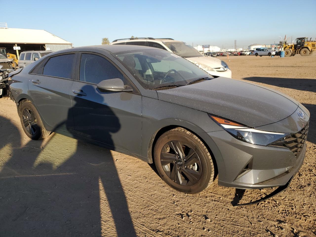 2023 HYUNDAI ELANTRA SE - Фото 4