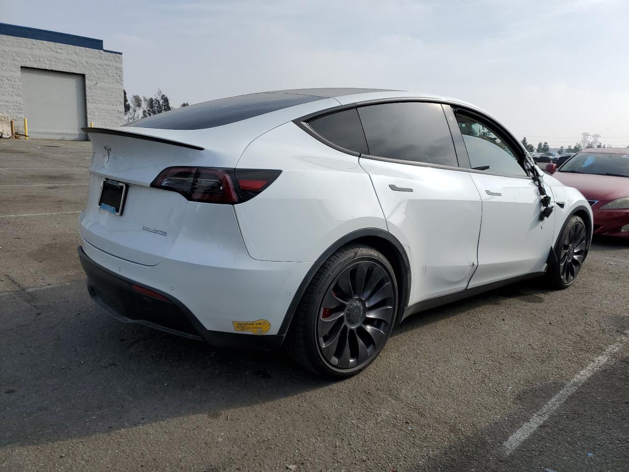 2022 TESLA MODEL Y - Фото 3