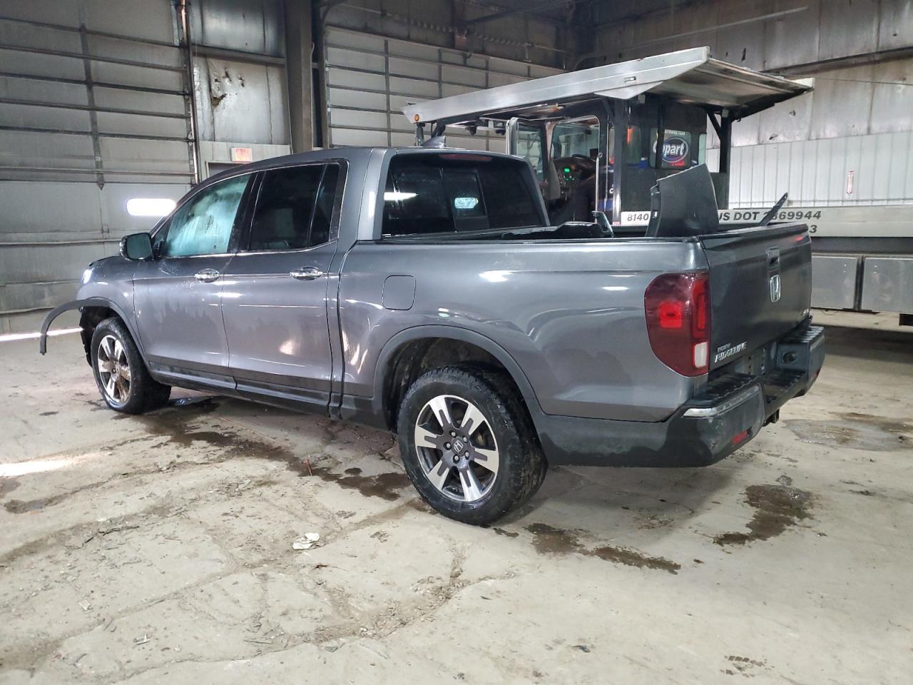 2018 HONDA RIDGELINE - Image 2