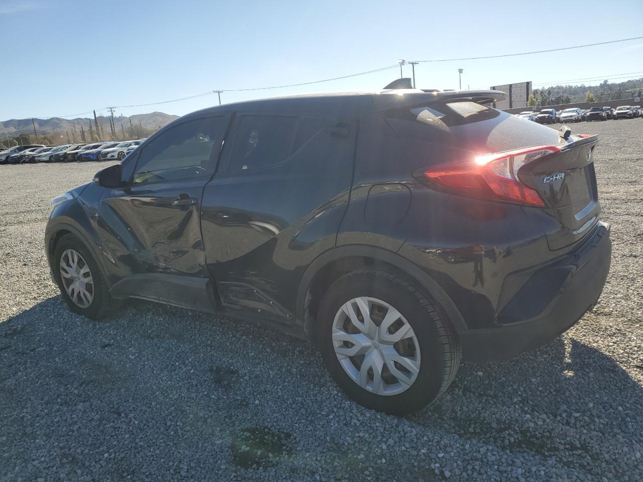 2019 TOYOTA C-HR XLE - Фото 2