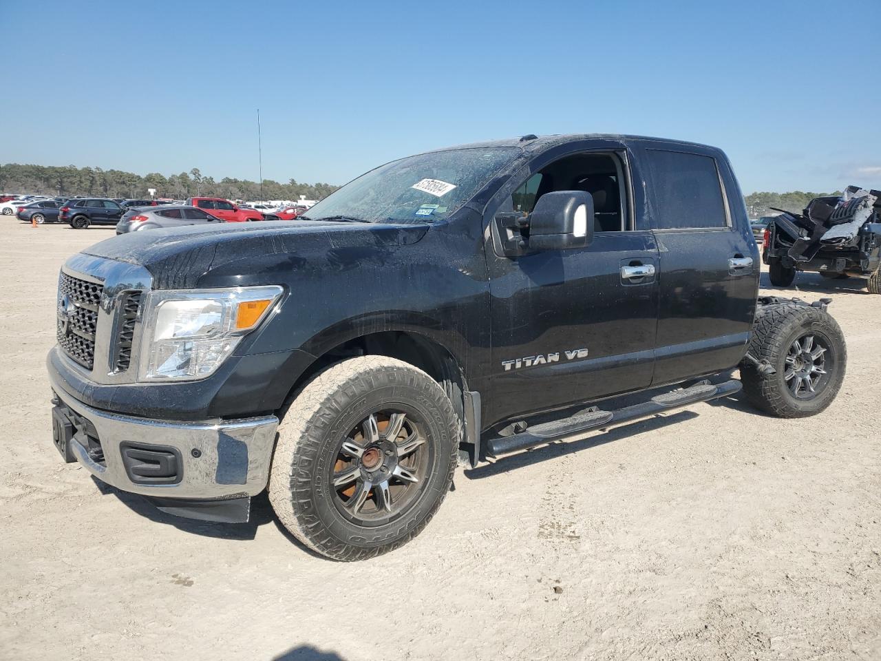 2018 NISSAN TITAN SV