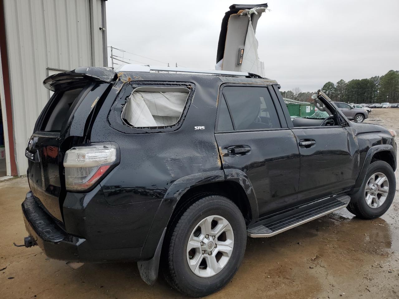 2017 TOYOTA 4RUNNER SR - Image 3
