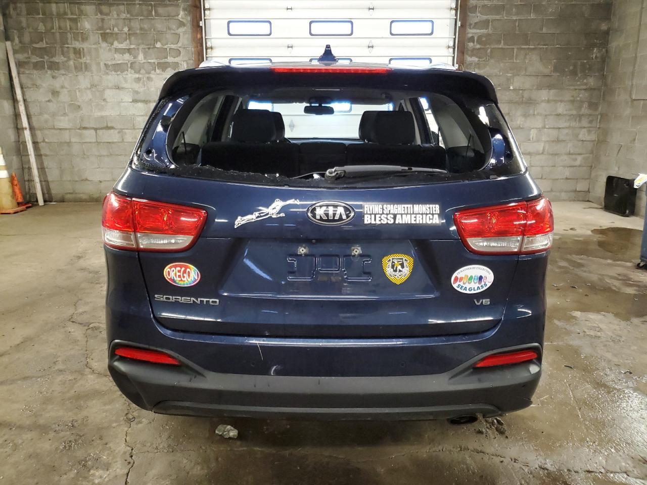 2016 KIA SORENTO LX - Image 6