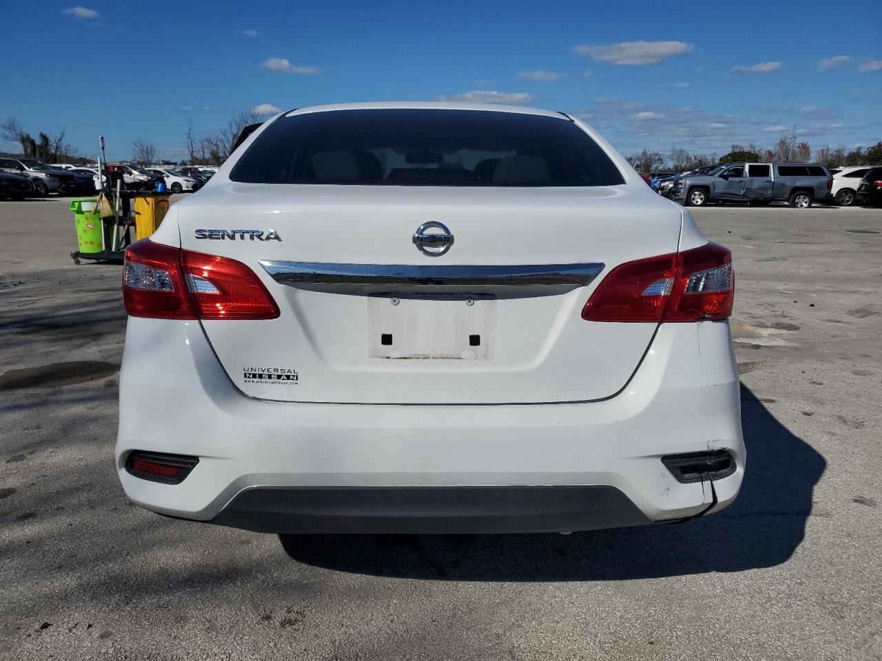 2017 NISSAN SENTRA S - Фото 6