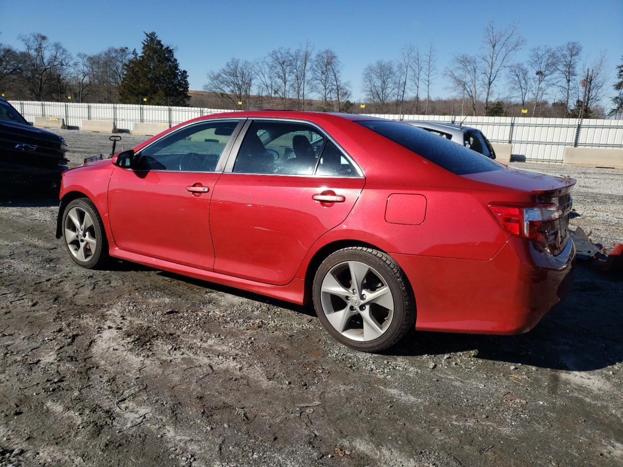 2014 TOYOTA CAMRY L - Фото 2