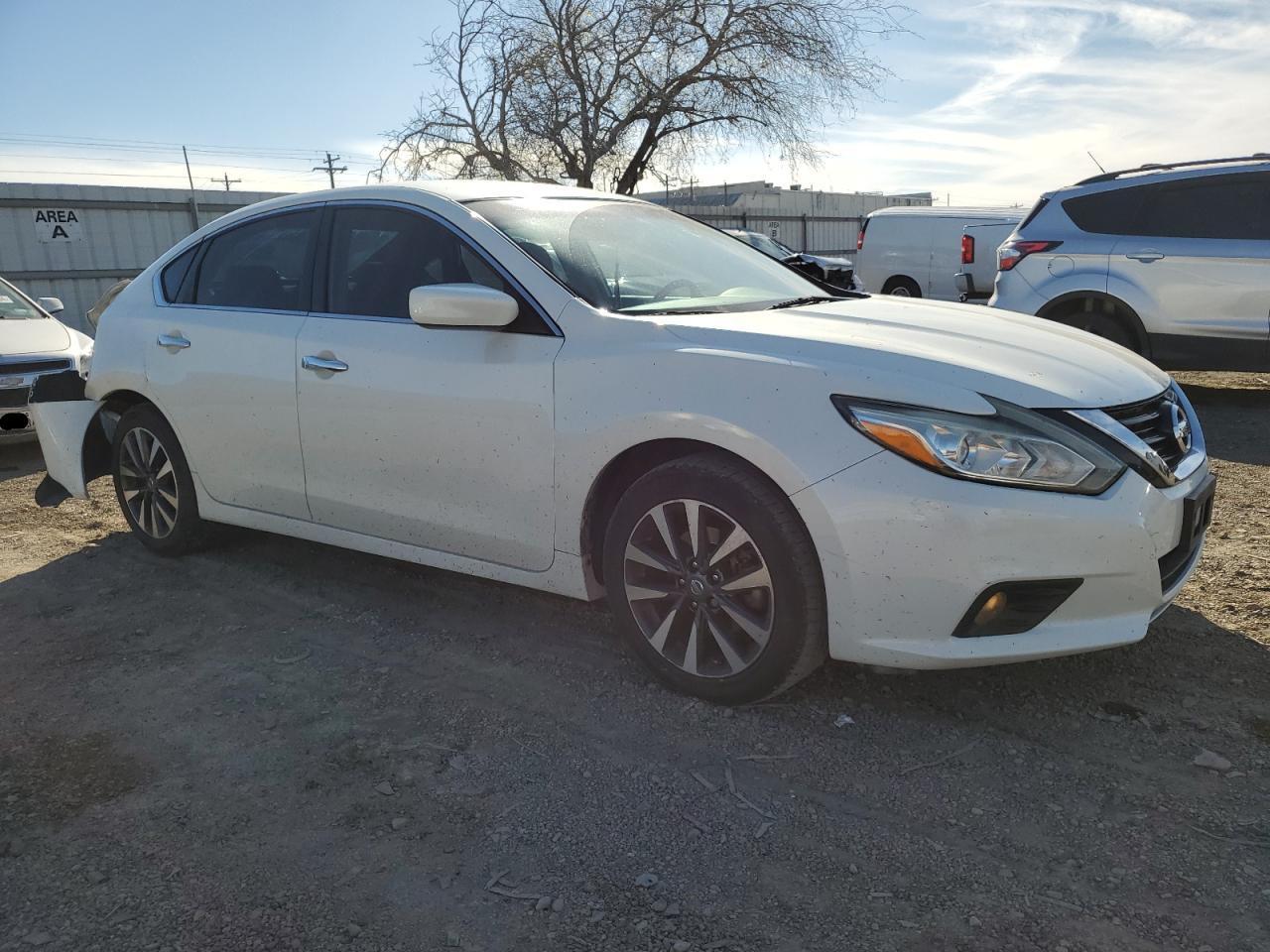 2017 NISSAN ALTIMA 2.5 - Image 4