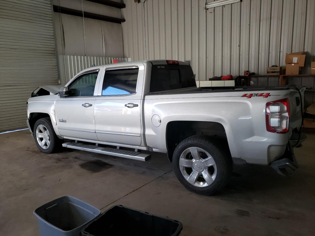 2018 CHEVROLET SILVERADO - Фото 2