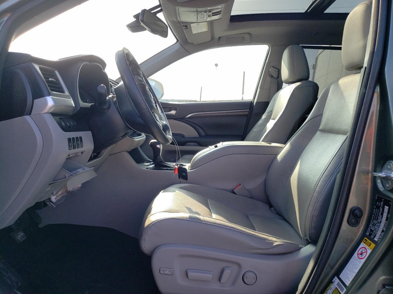 2015 TOYOTA HIGHLANDER - Image 7