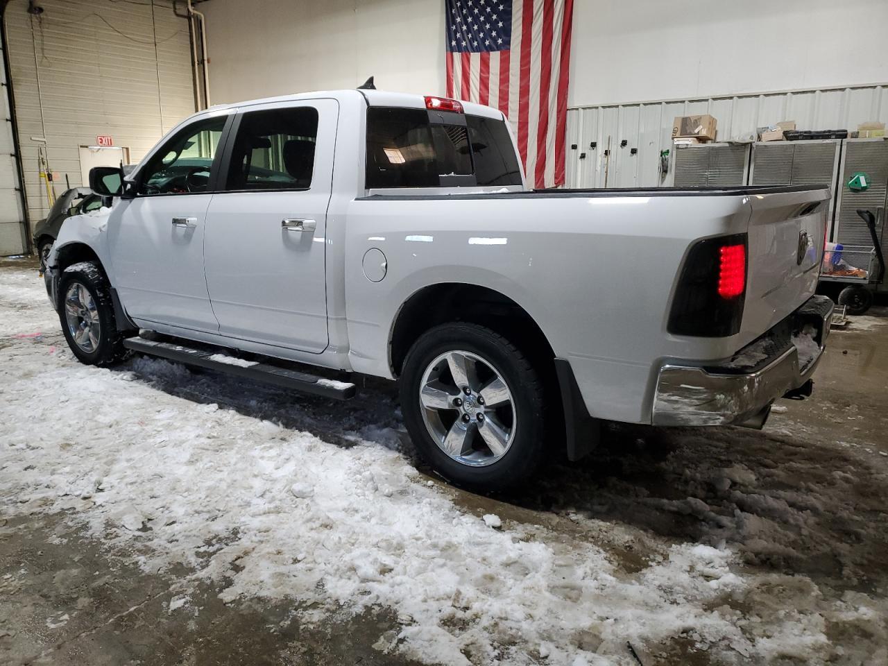 2017 RAM 1500 SLT - Image 2