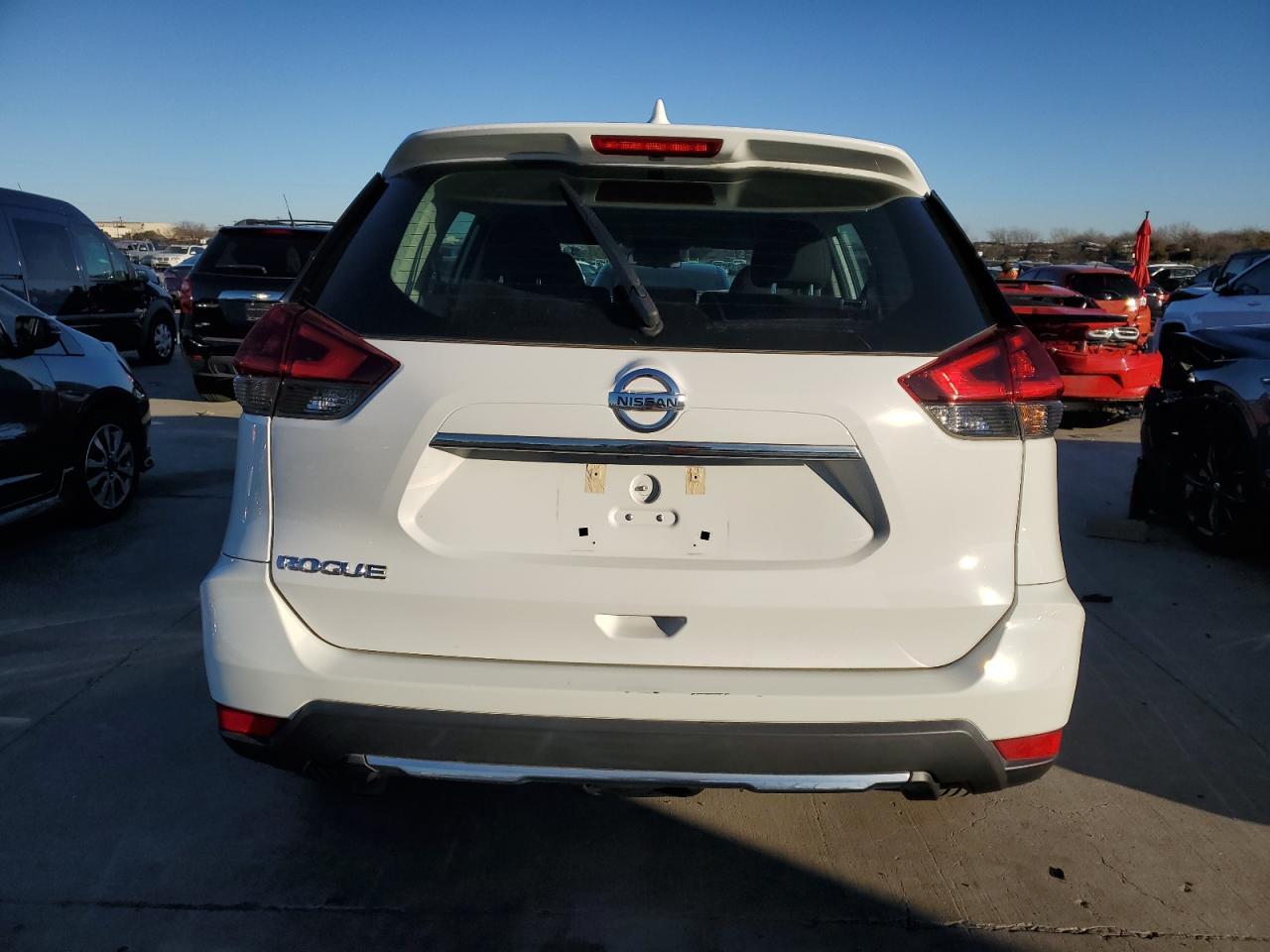 2018 NISSAN ROGUE S - Image 6