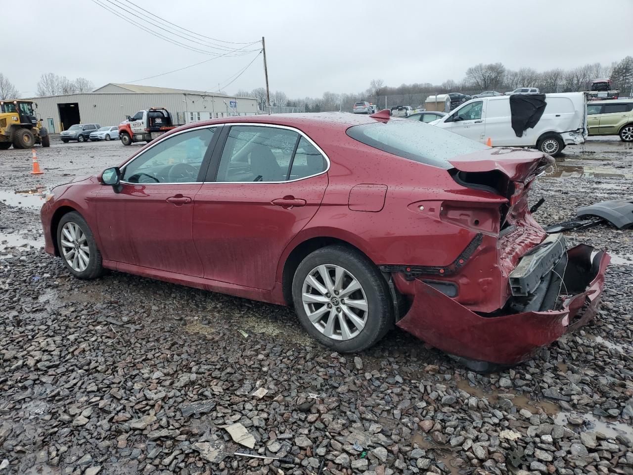 2020 TOYOTA CAMRY LE - Фото 2