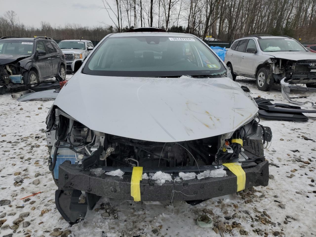 2018 TOYOTA COROLLA L - Фото 5