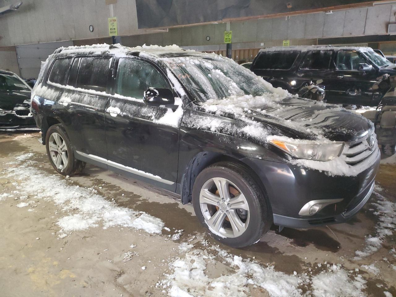 2011 TOYOTA HIGHLANDER - Фото 4