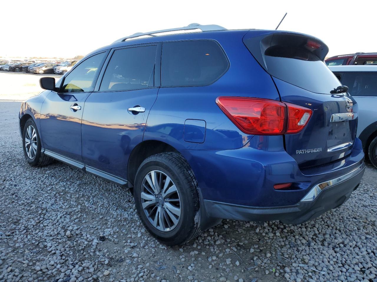 2018 NISSAN PATHFINDER - Image 2