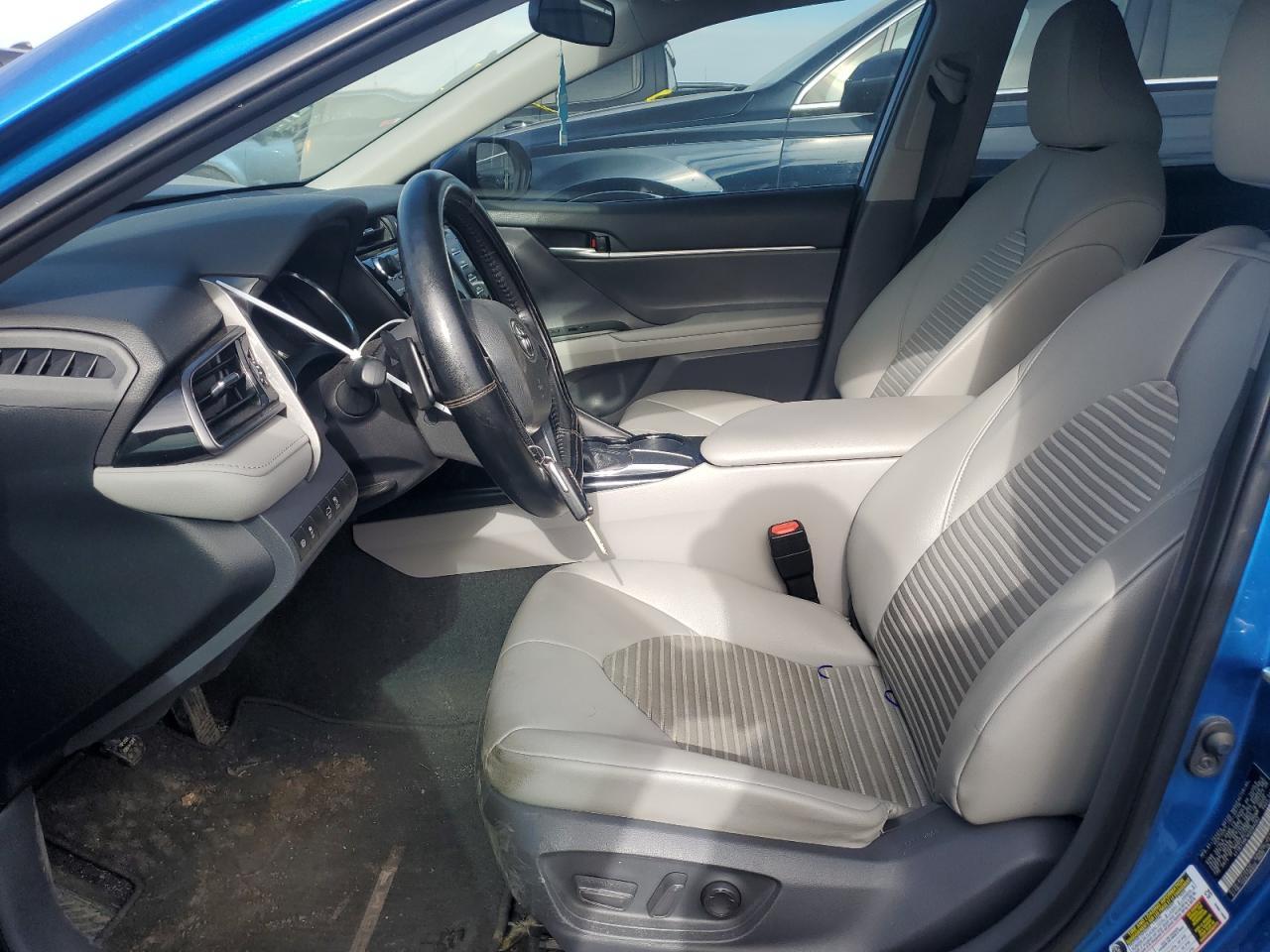2019 TOYOTA CAMRY L - Image 7