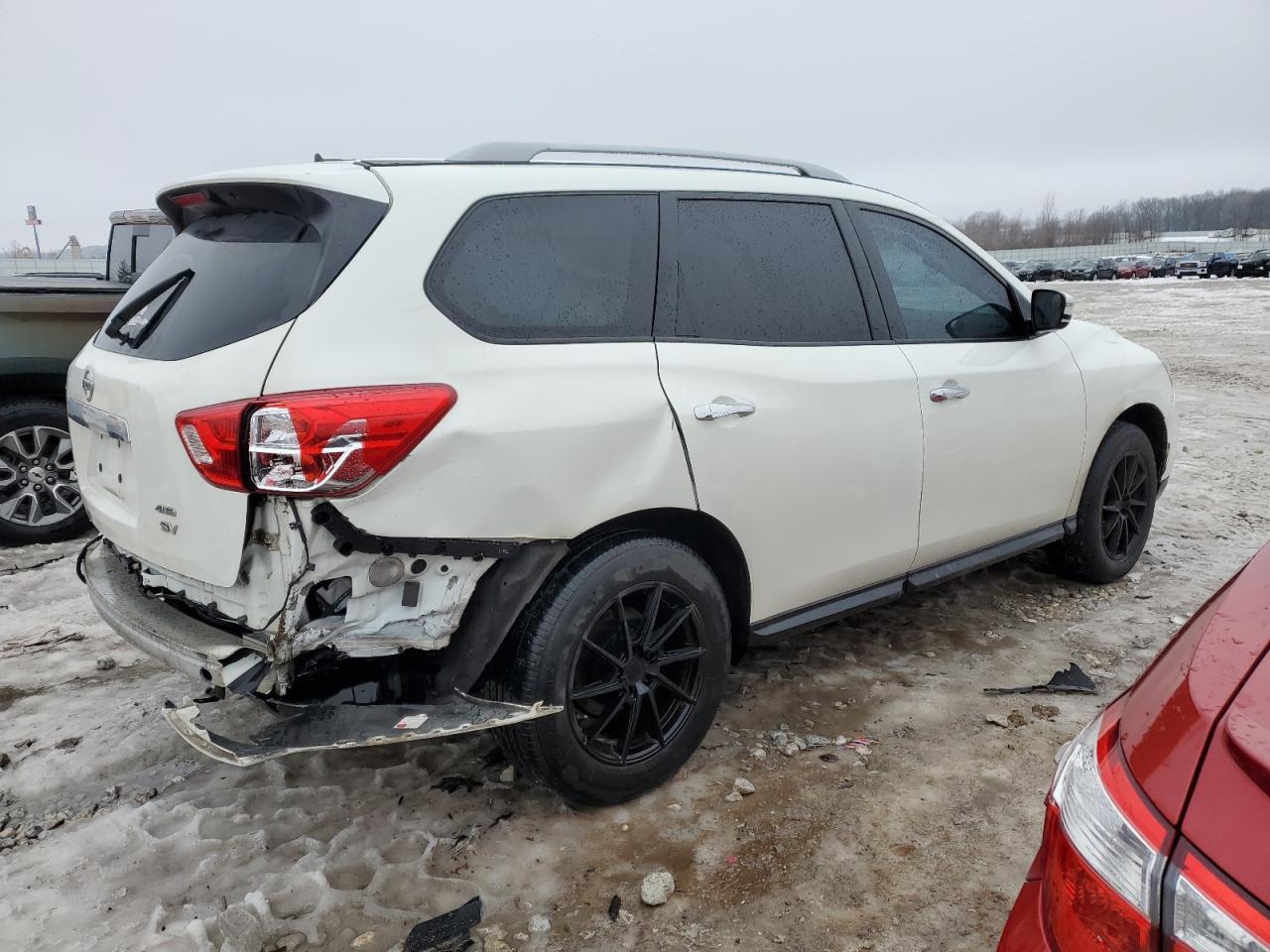 2018 NISSAN PATHFINDER - Фото 3