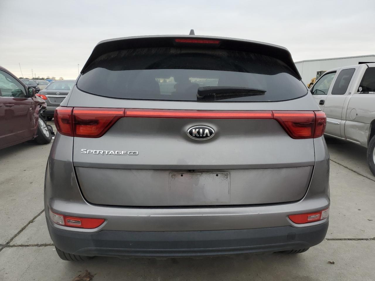 2017 KIA SPORTAGE L - Image 6