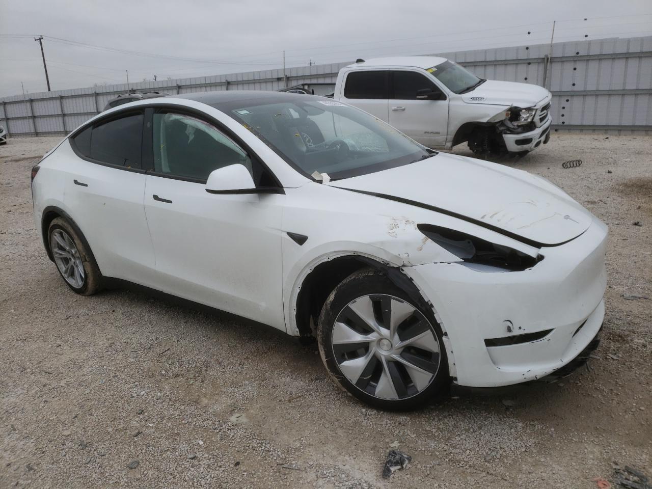 2023 TESLA MODEL Y - Фото 4