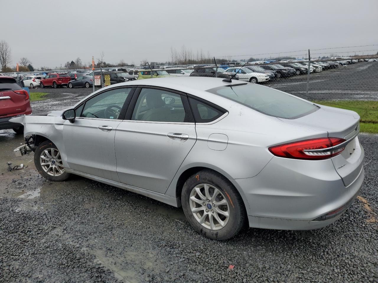 2017 FORD FUSION S - Фото 2