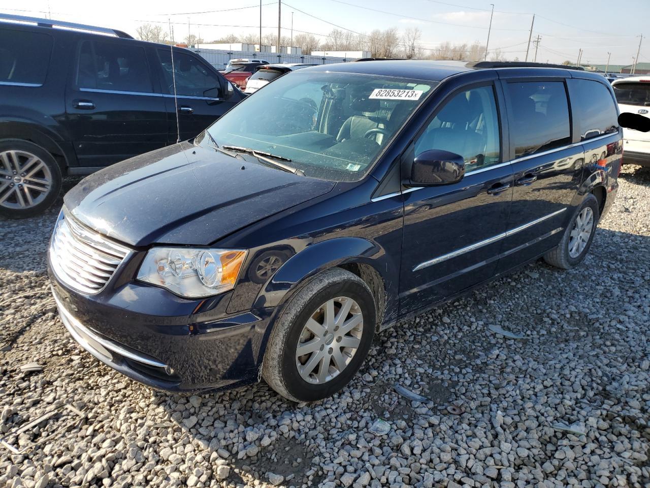 2016 CHRYSLER TOWN & COU car image