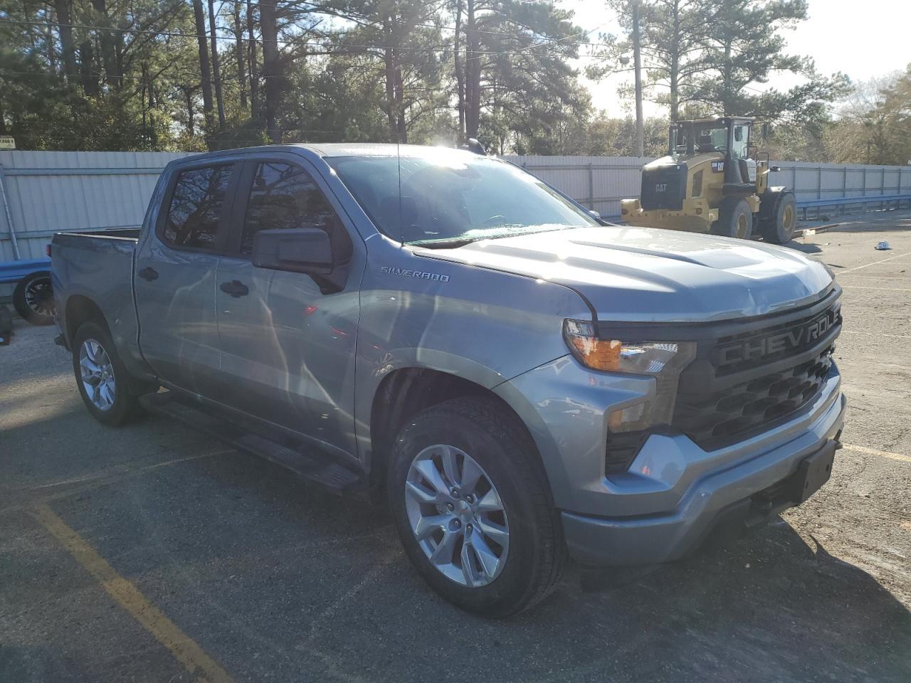2023 CHEVROLET SILVERADO - Image 4